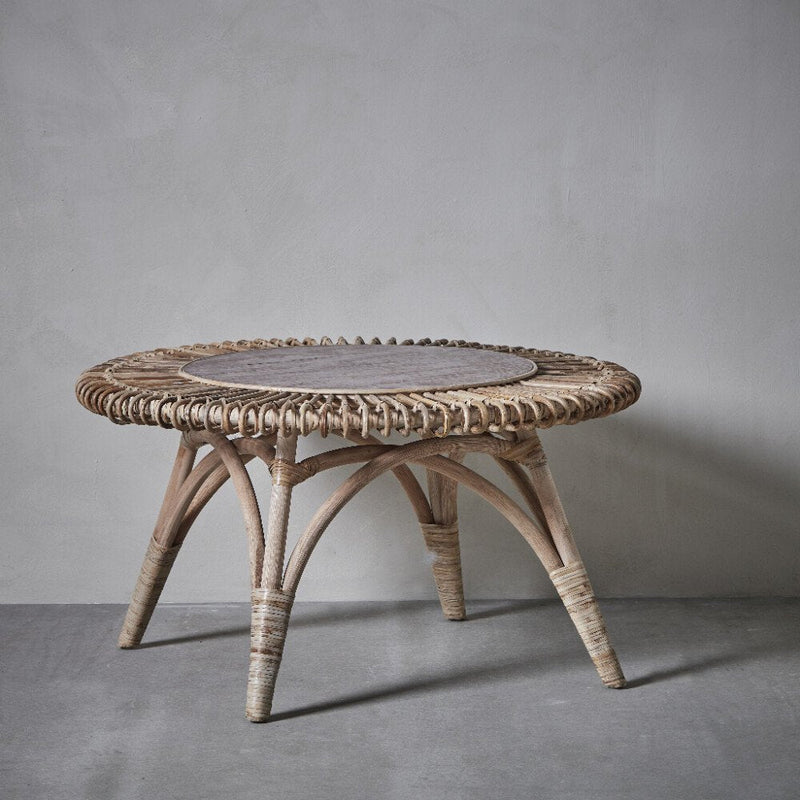 Tisch Norah